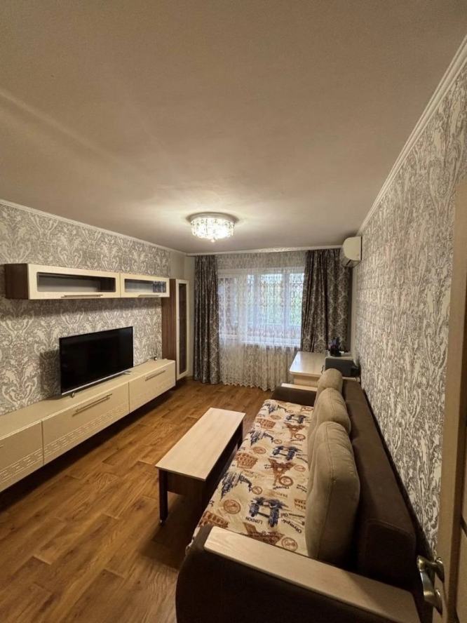 Продается Квартира, квл Шахтерский , район Макеевка - Центрально-городской, г. Донецк, Донецкая Народная Республика, Россия