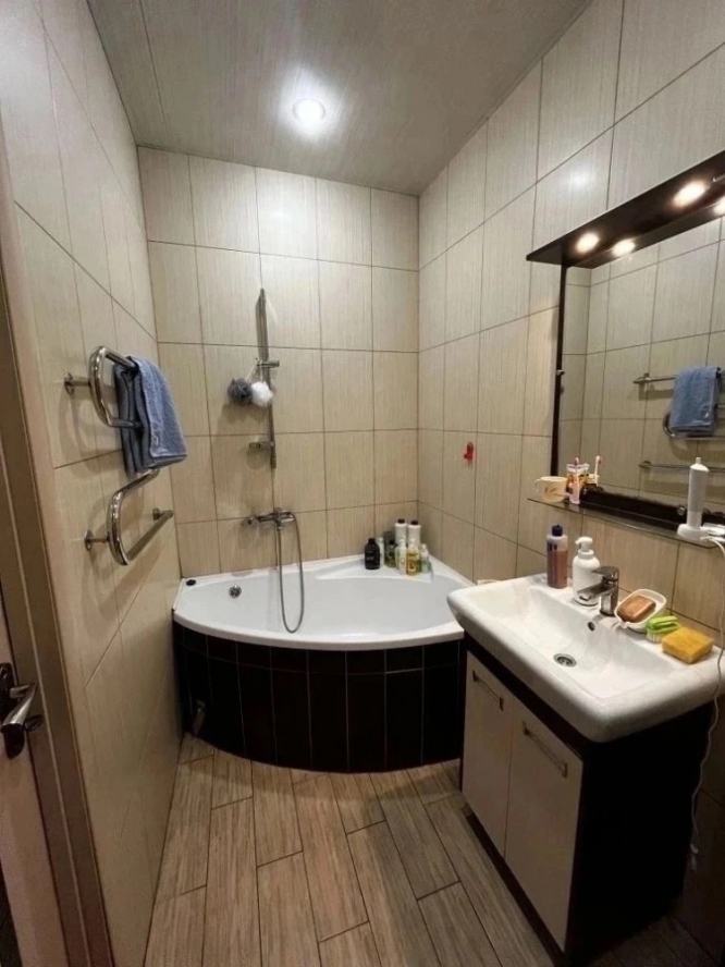 Продается Квартира, Павла Поповича  21, район Киевский, г. Донецк, Донецкая Народная Республика, Россия